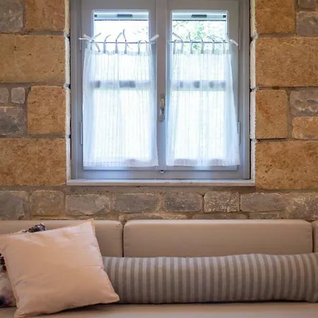 Electra Nyaraló Sztúpa