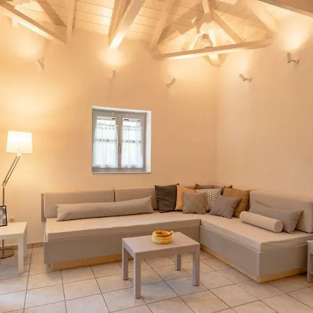 Nyaraló Electra Sztúpa